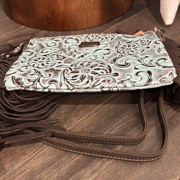 Justin Suede Look Fringe Tooled Sunflower,zip top,adjust/removable strap,pockets - Picture 5 of 10